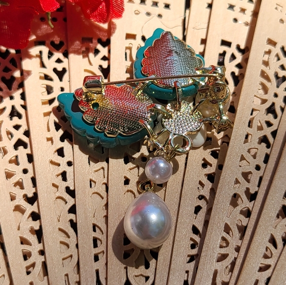 Antique Teal and Pearl Floral Brooch - Picture 7 of 7